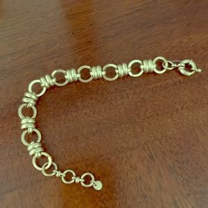 Curve Chain Bracelet